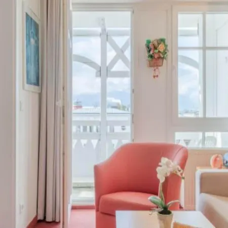 Im 2 Og Mit Balkon In Apartment *